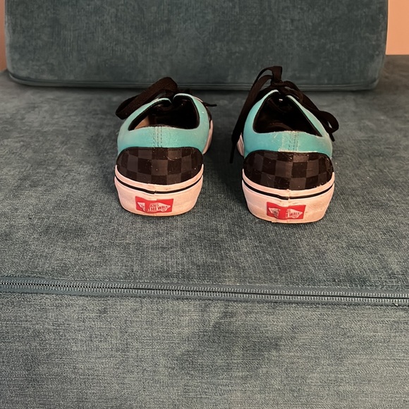 Vans Customs - Picture 4 of 4